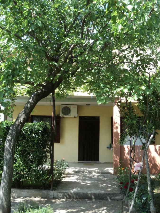Apartment Martina Biograd Na Moru Bagian luar foto